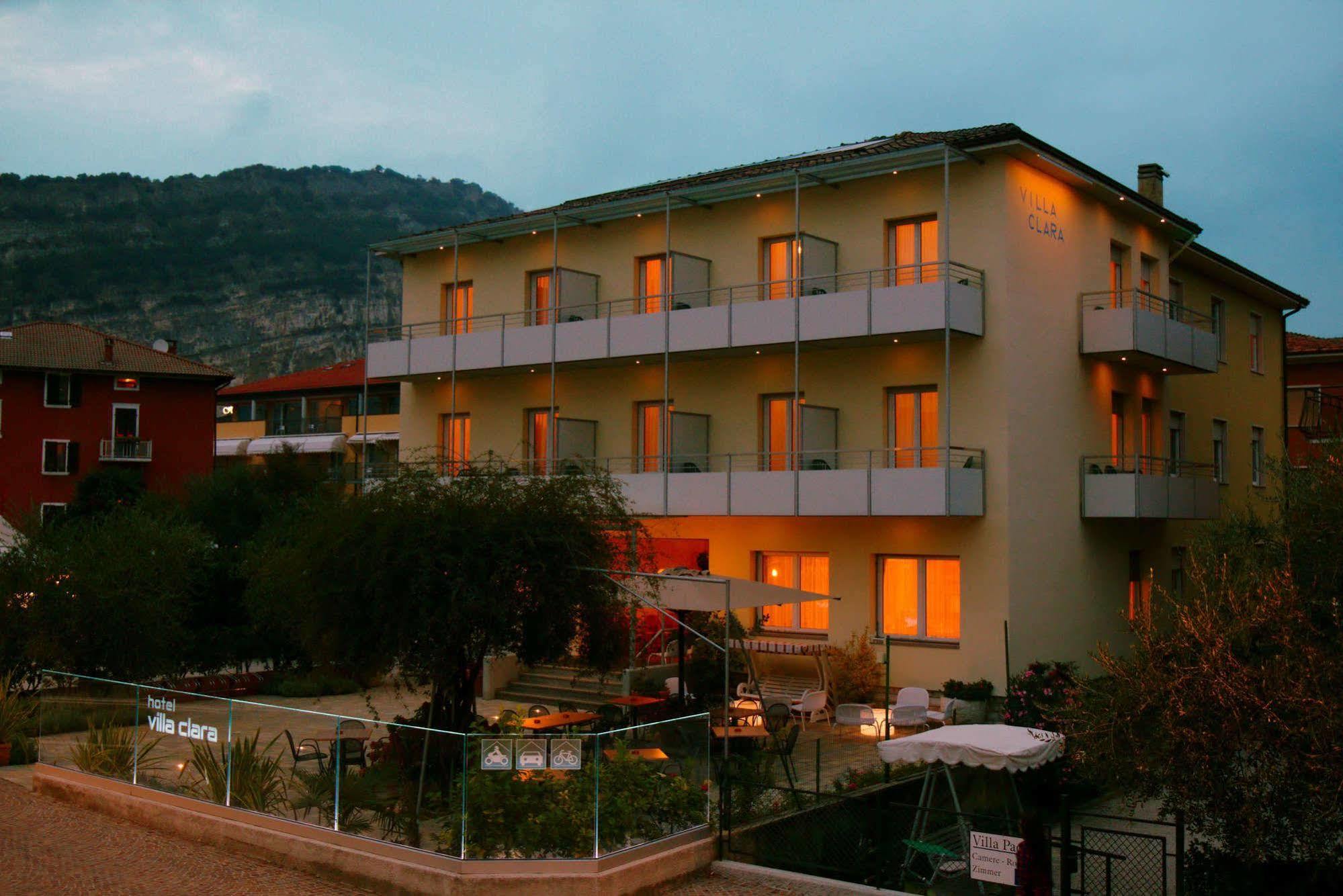 Hotel Villa Clara Torbole Sul Garda Kültér fotó