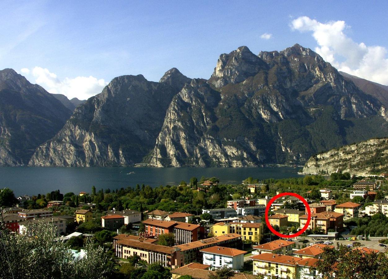 Hotel Villa Clara Torbole Sul Garda Kültér fotó